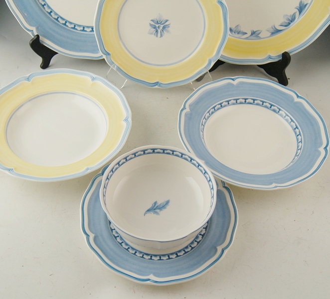 Villeroy & Boch Yellow and Blue Combination China Set of Fourteen