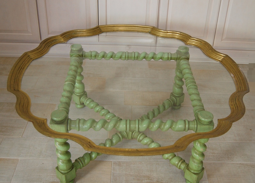 Vintage Baker Brass Edged Pie Crust Glass Top Coffee Table