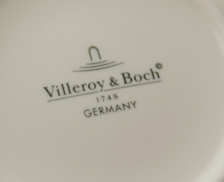 Villeroy & Boch Yellow and Blue Combination China Set of Fourteen