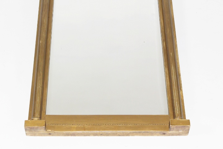 Federal Hall Mirror with Eglomise Reverse Painting
