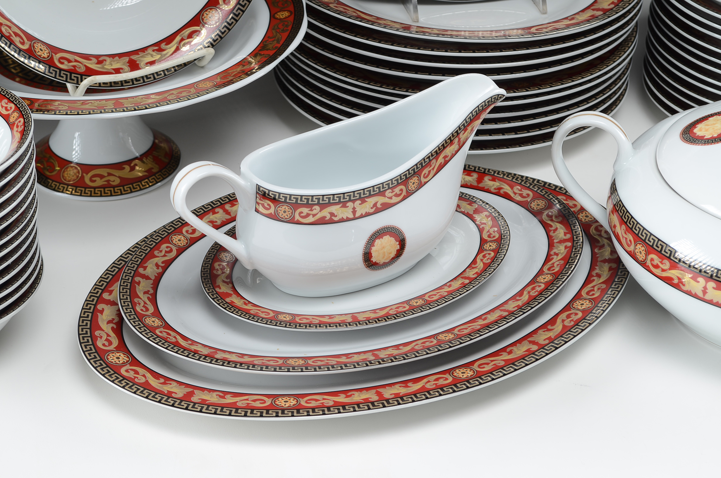 China Dinnerware Set by Casa Elite