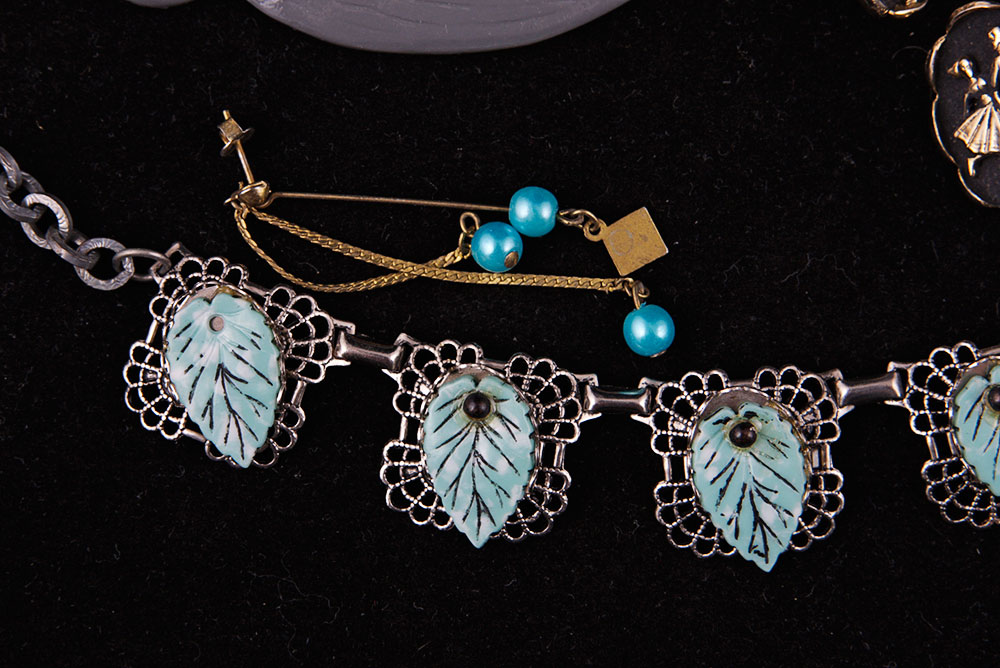 Assortment of Retro Jewelry