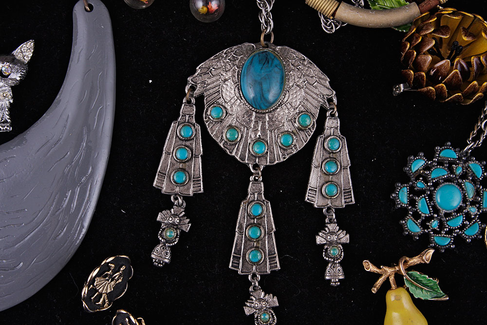 Assortment of Retro Jewelry