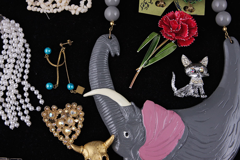 Assortment of Retro Jewelry