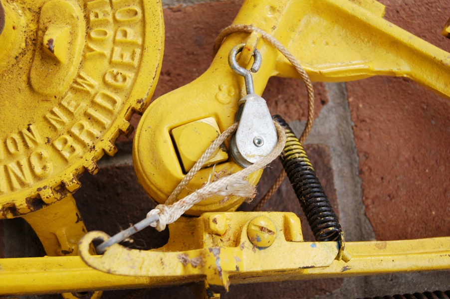 Vintage Remington Arms Expert Skeet Trap Thrower