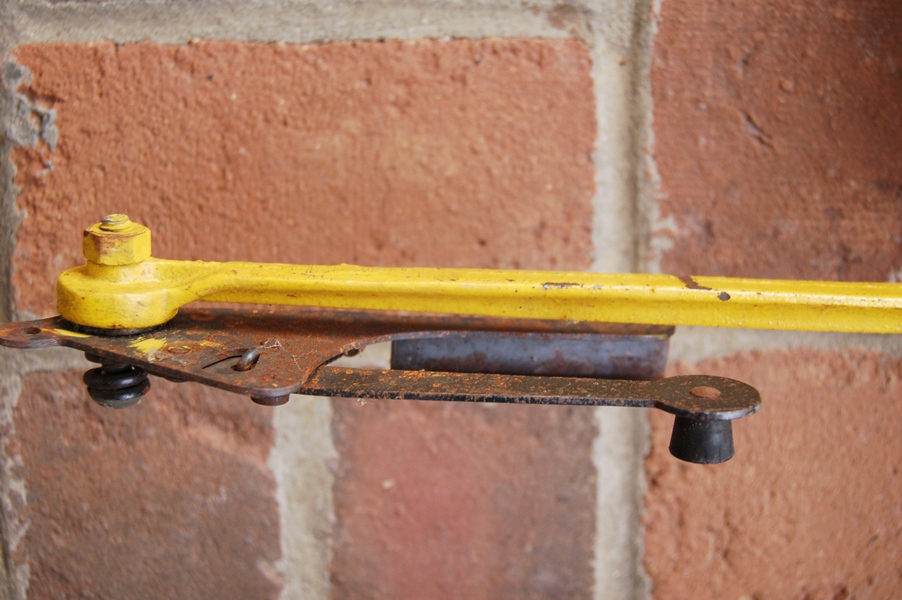 Vintage Remington Arms Expert Skeet Trap Thrower