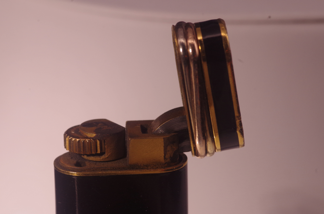 Vintage Cartier Lighter with Black Enamel and Gold Wire Finish