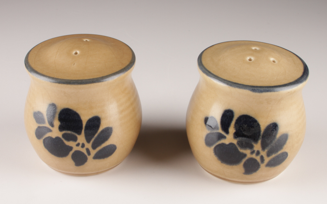 Pfaltzgraff Folk Art Pattern Set