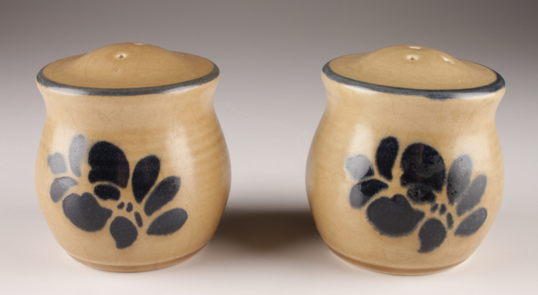 Pfaltzgraff Folk Art Pattern Set