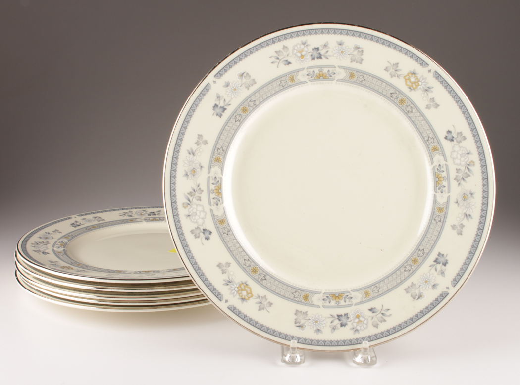 1976 Penrose Minton Royal Doulton Fine Bone China Tableware