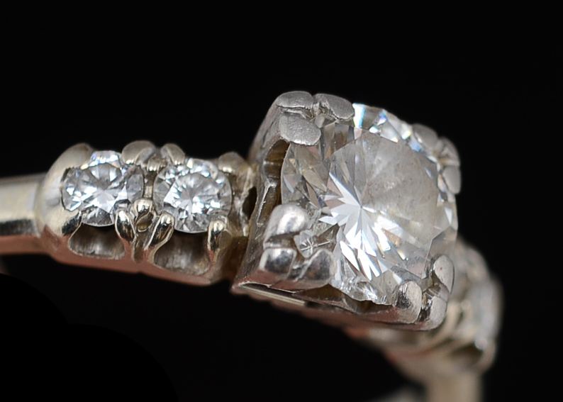 1950s Vintage 14 K White Gold and Diamond Wedding Ring Set