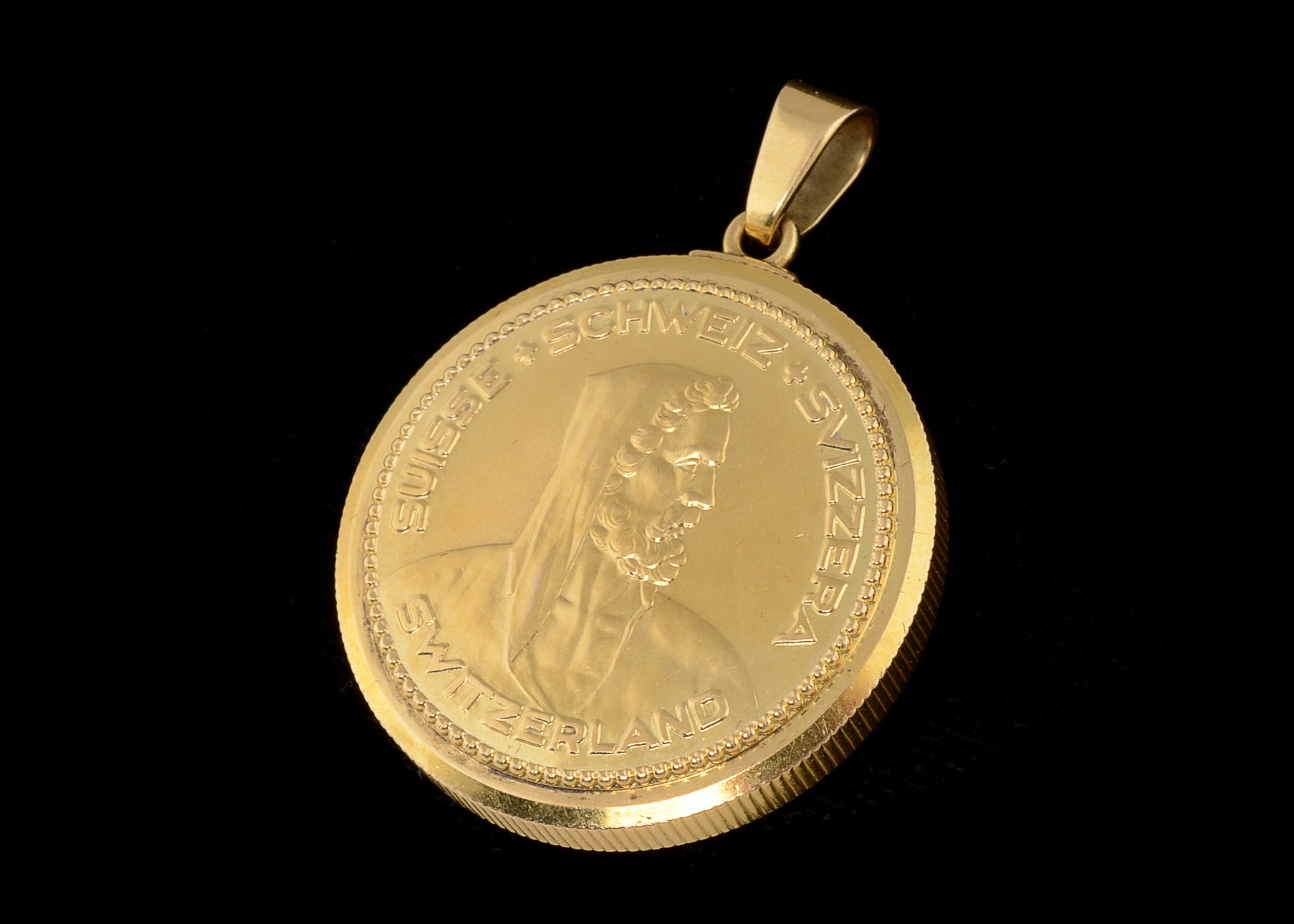 18 K Yellow Gold Swiss Schweiz Svizzera Coin Pocket Watch Pendant