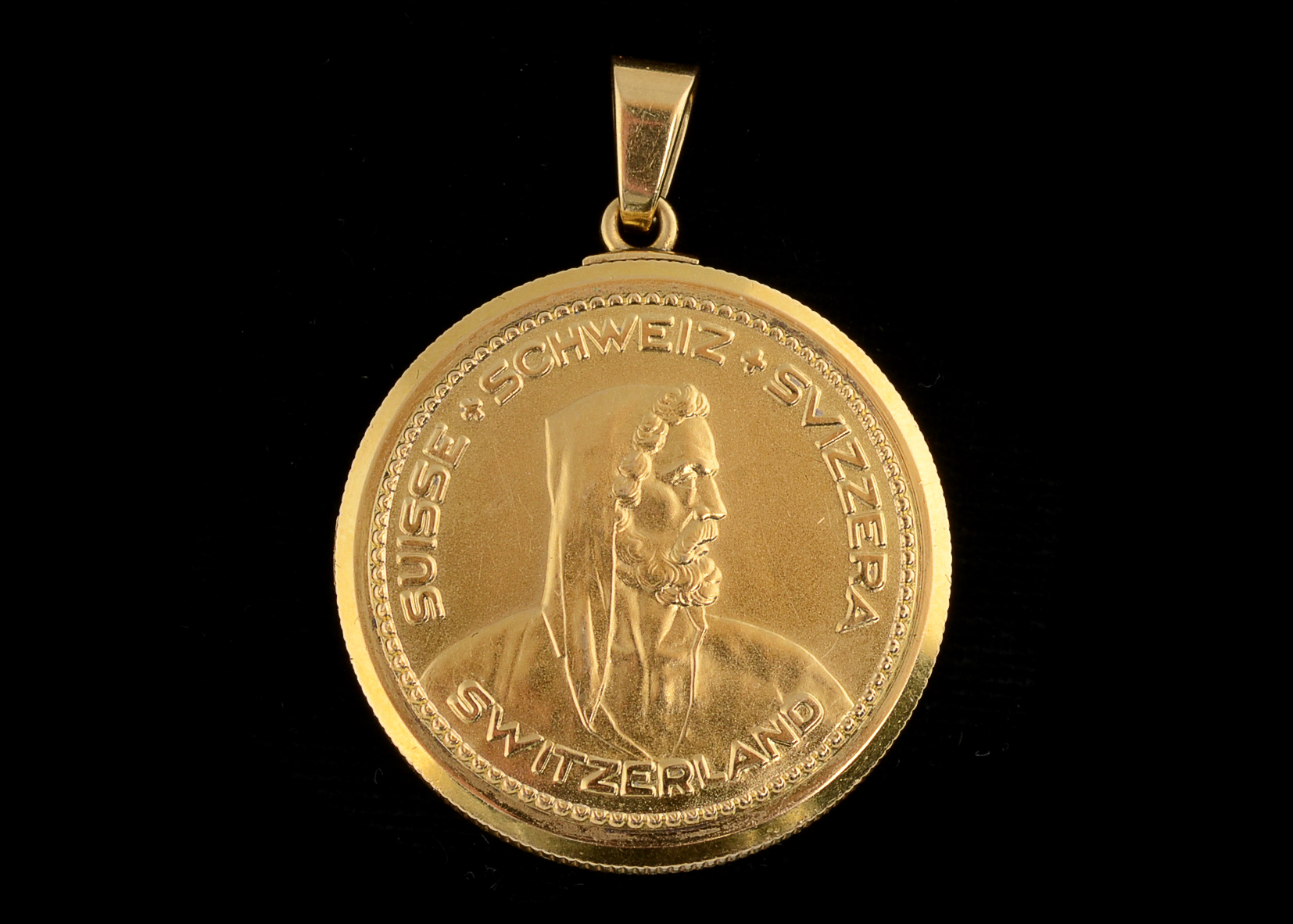 18 K Yellow Gold Swiss Schweiz Svizzera Coin Pocket Watch Pendant