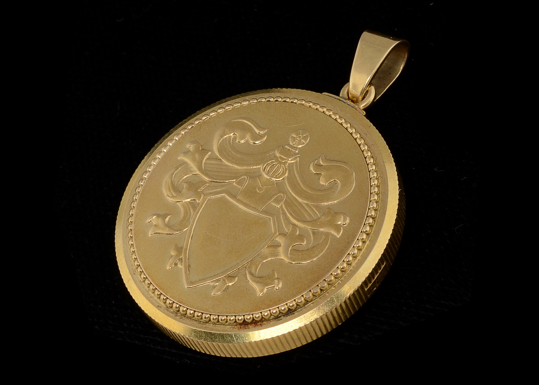 18 K Yellow Gold Swiss Schweiz Svizzera Coin Pocket Watch Pendant