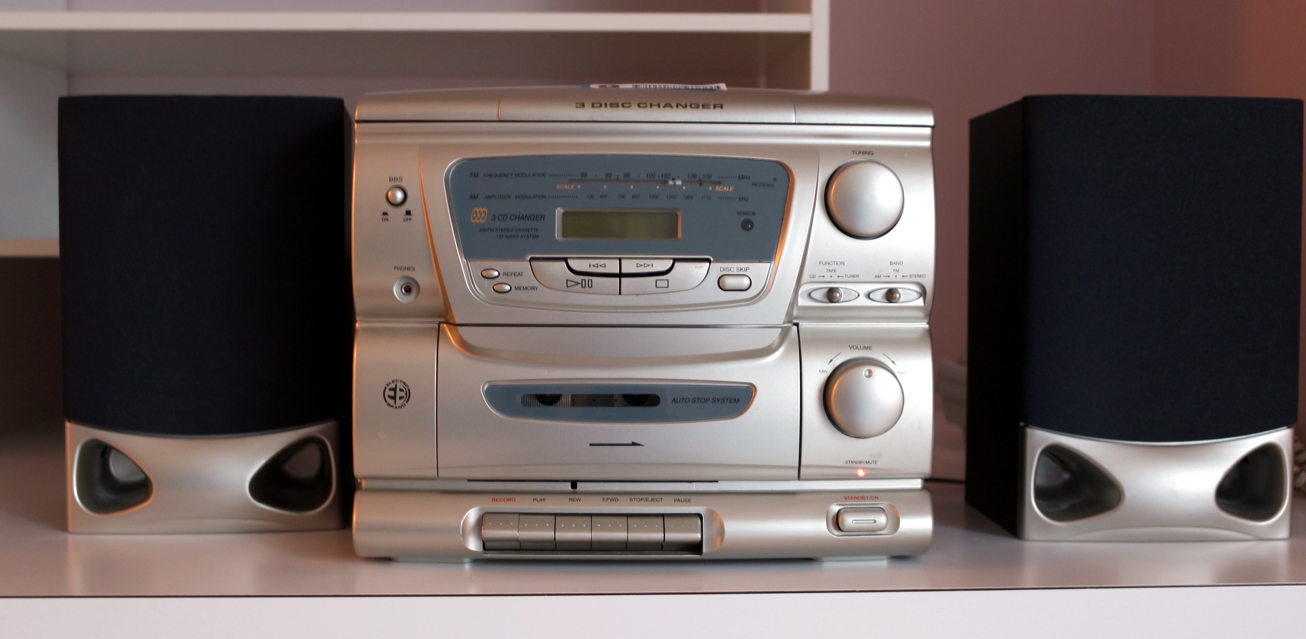 Electro Brand 3 Disc Stereo with Speakers