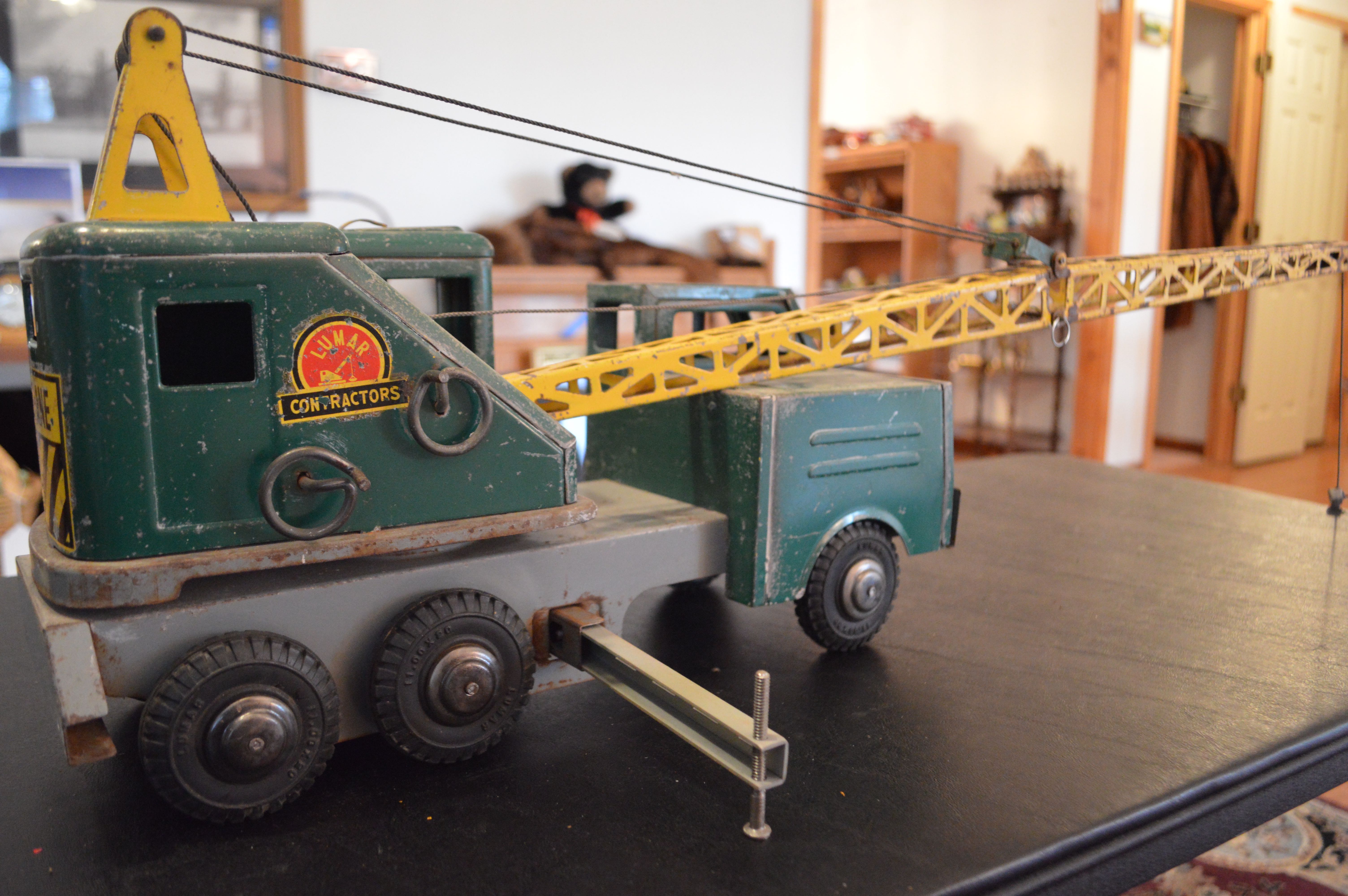 Vintage Marx Lumar Contractors Toy Crane Truck