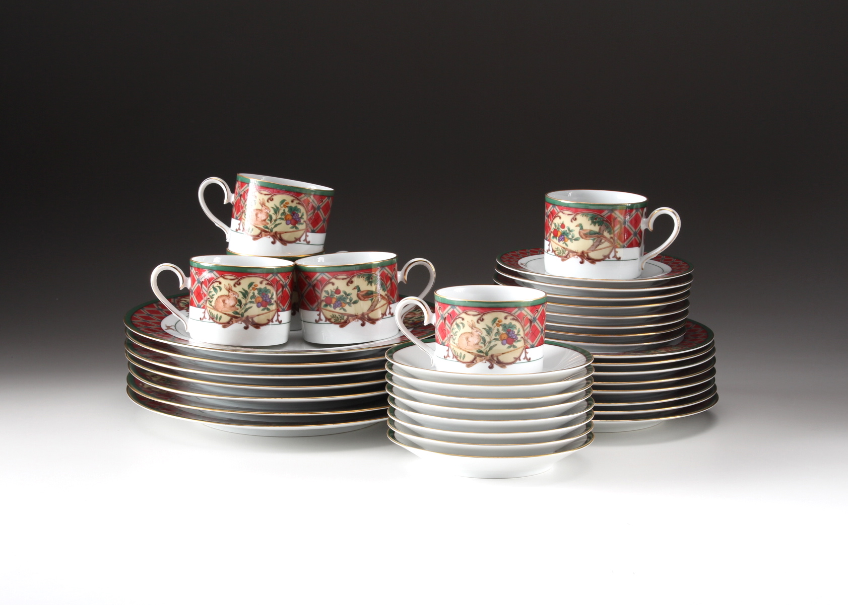 Noritake China Tableware Set in Royal Hunt Pattern