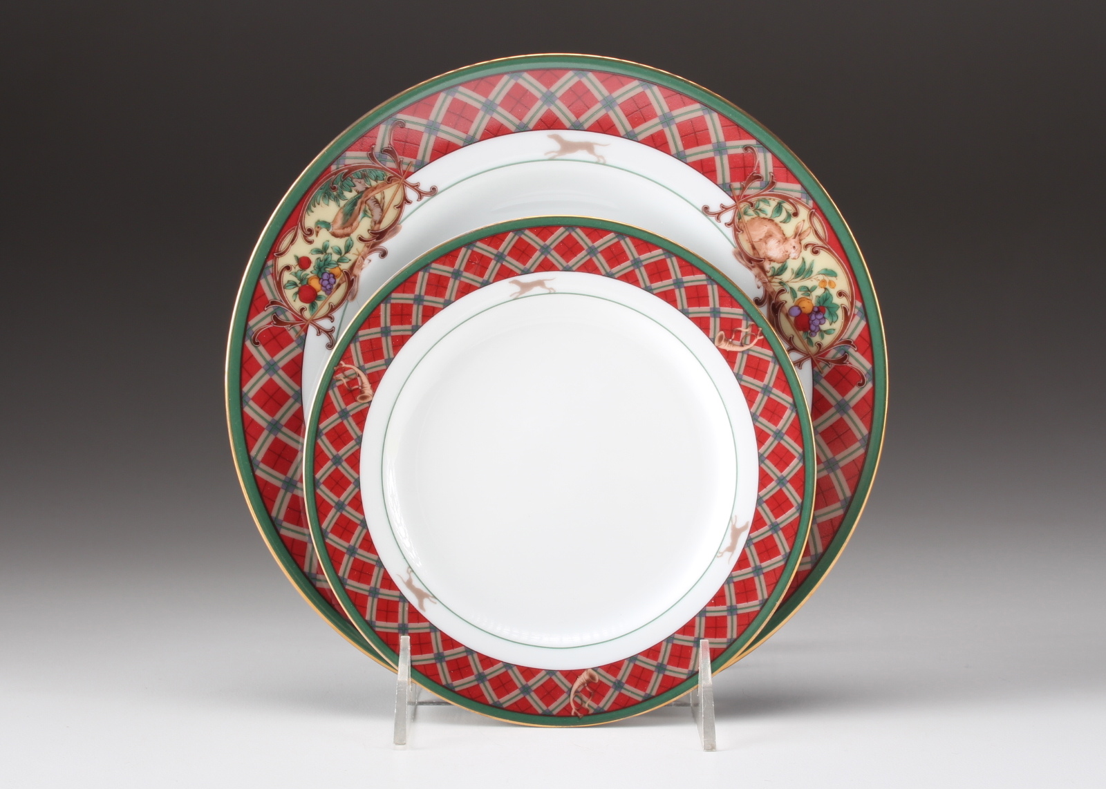 Noritake China Tableware Set in Royal Hunt Pattern