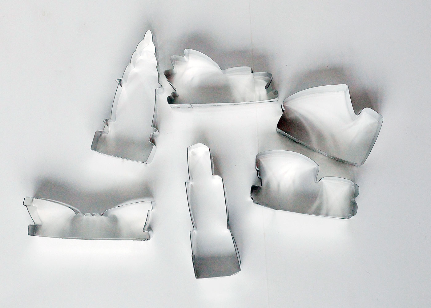 Set of Cookie Cutters and Cake Pans