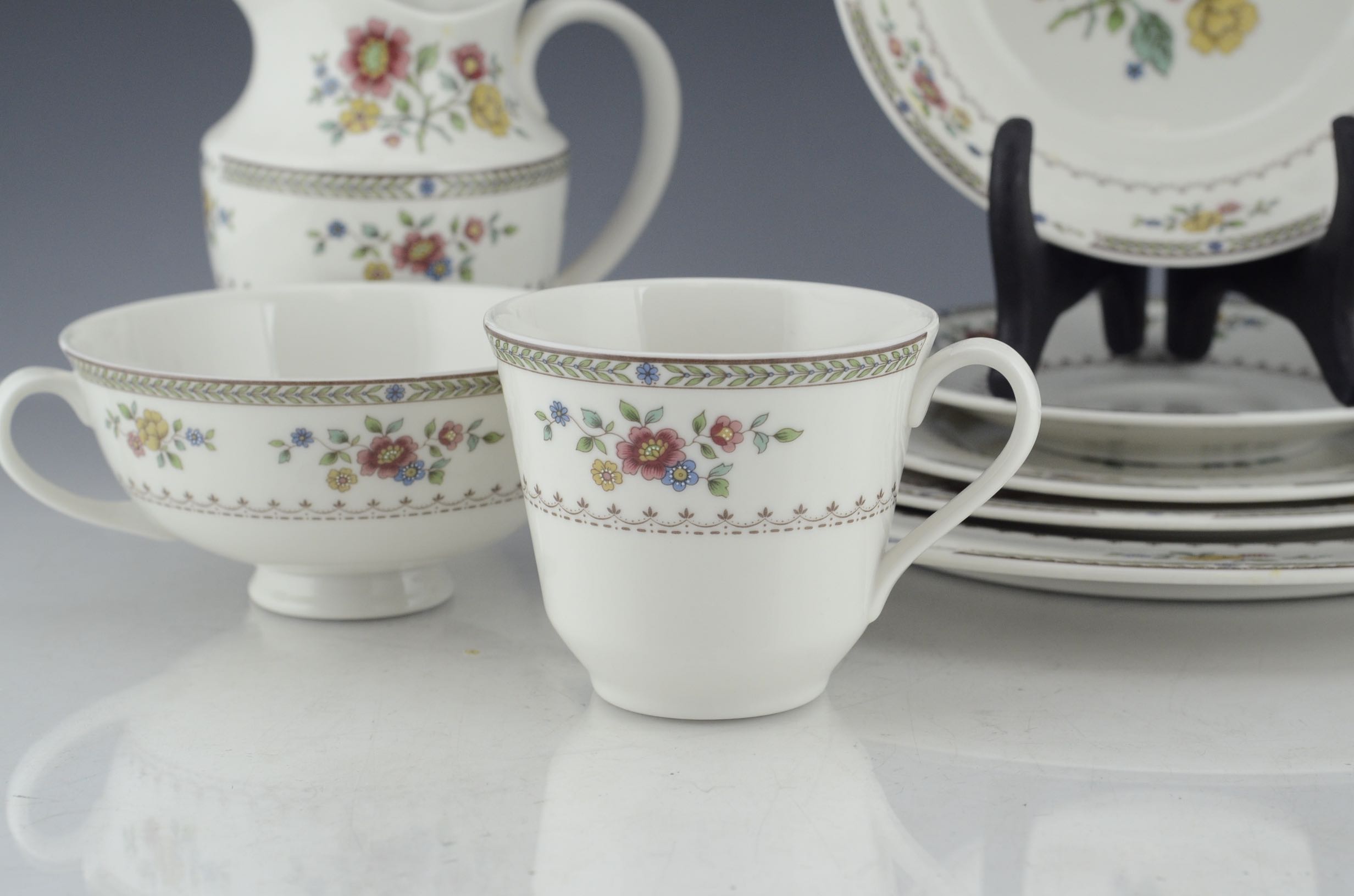 Royal Doulton "Kingswood" Fine China