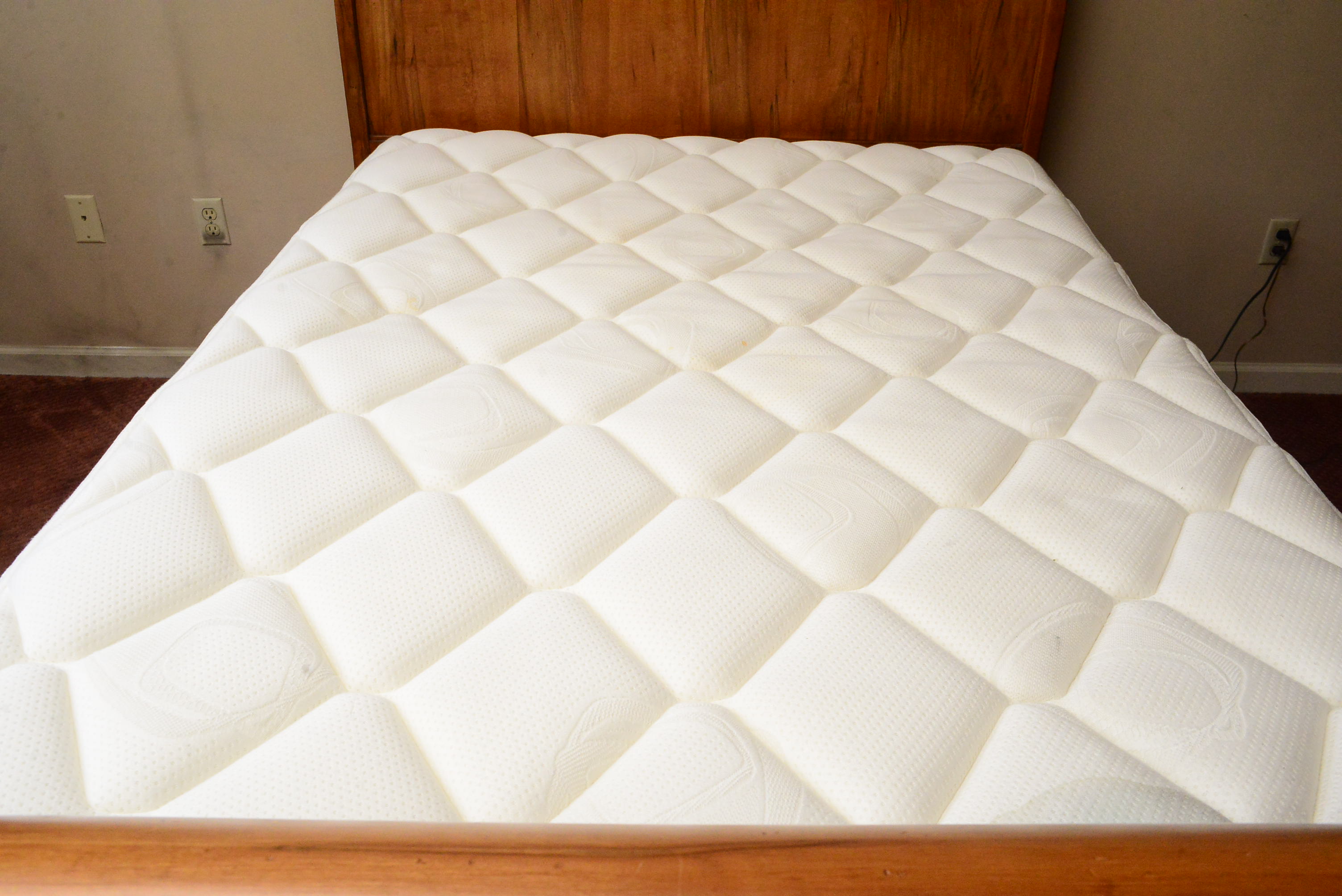 Queen Size Ethan Allen French Country Maple Sleigh Bed