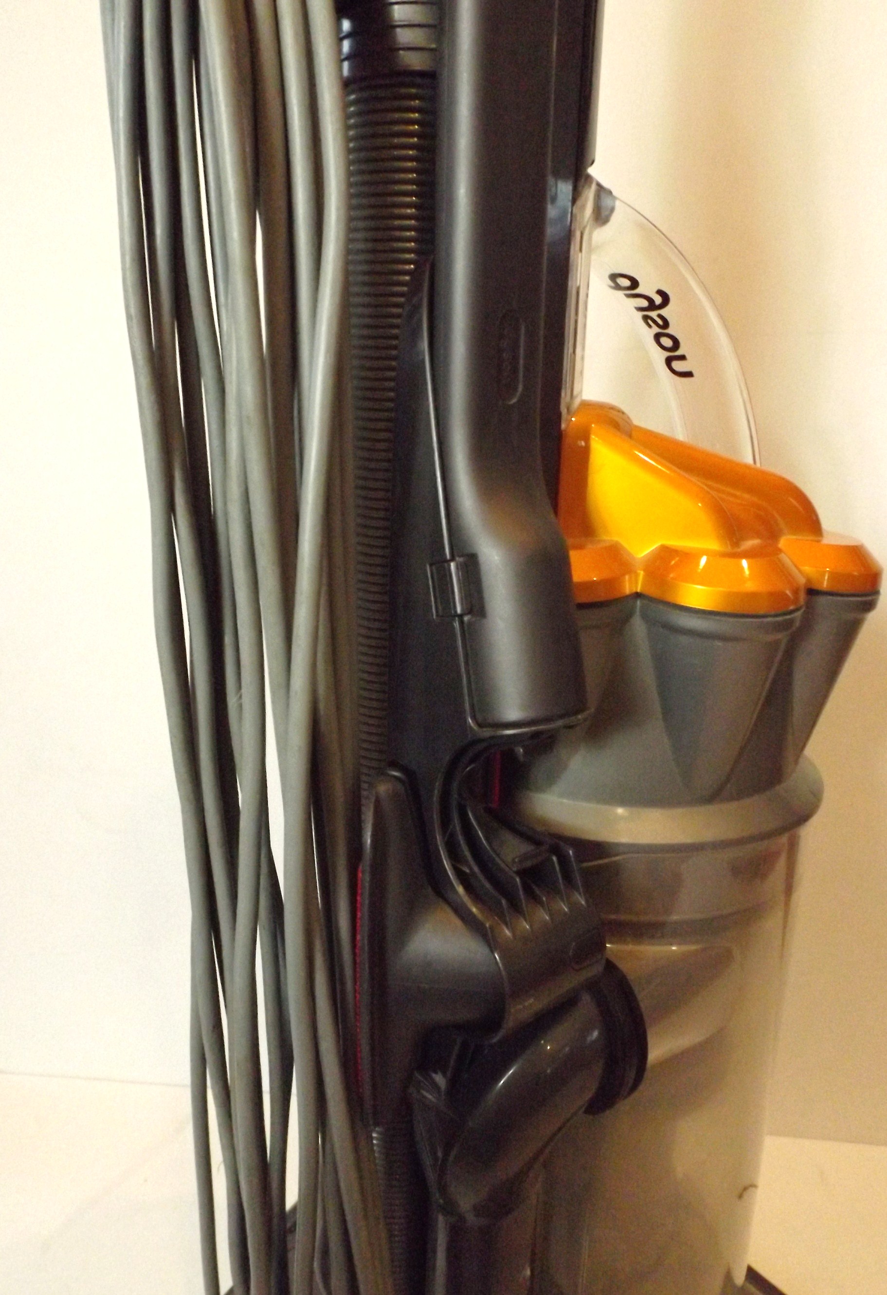 Dyson Absolute DC All Floors Root Cyclone Vacuum