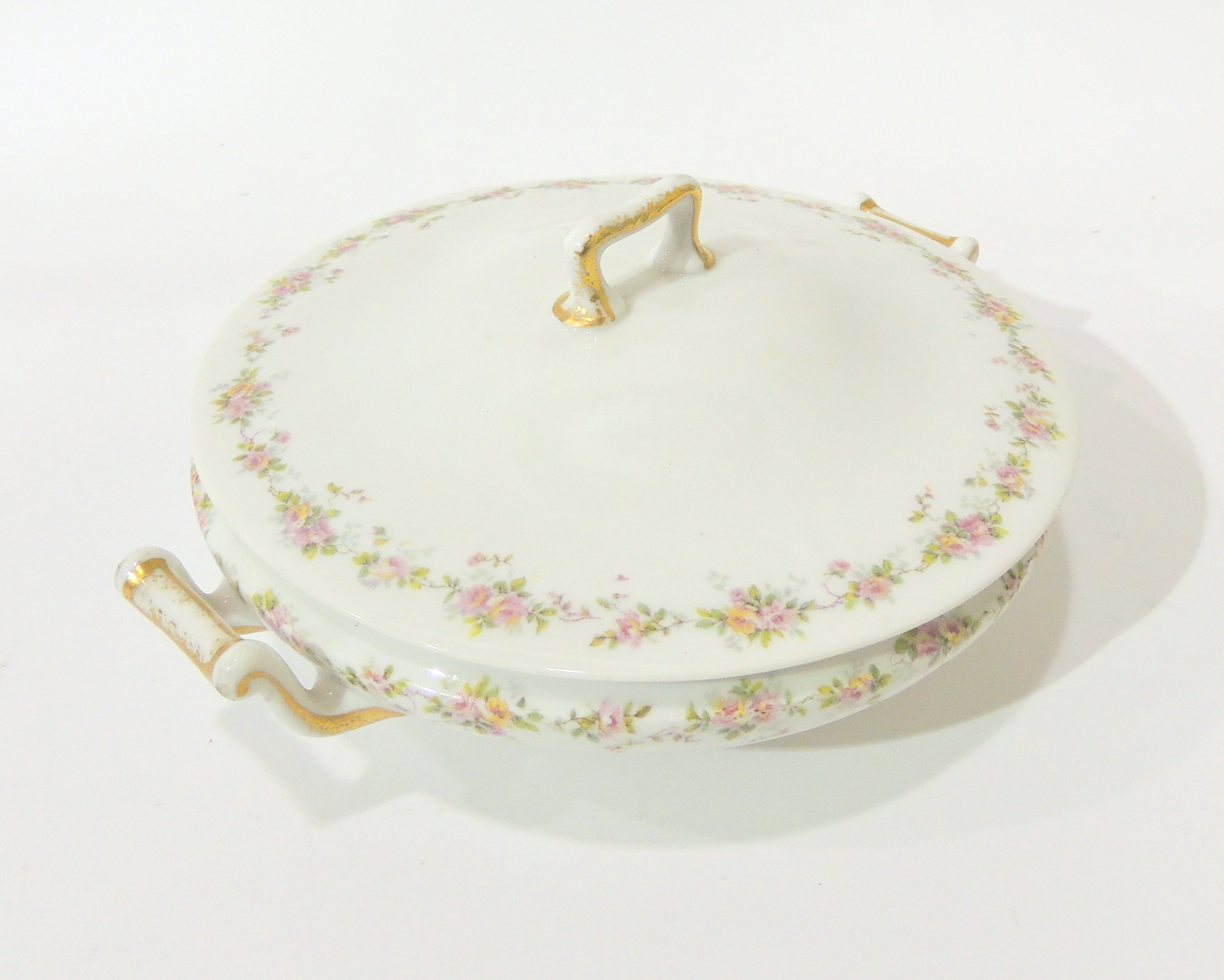 Theodore Haviland Limoges, France Tureen