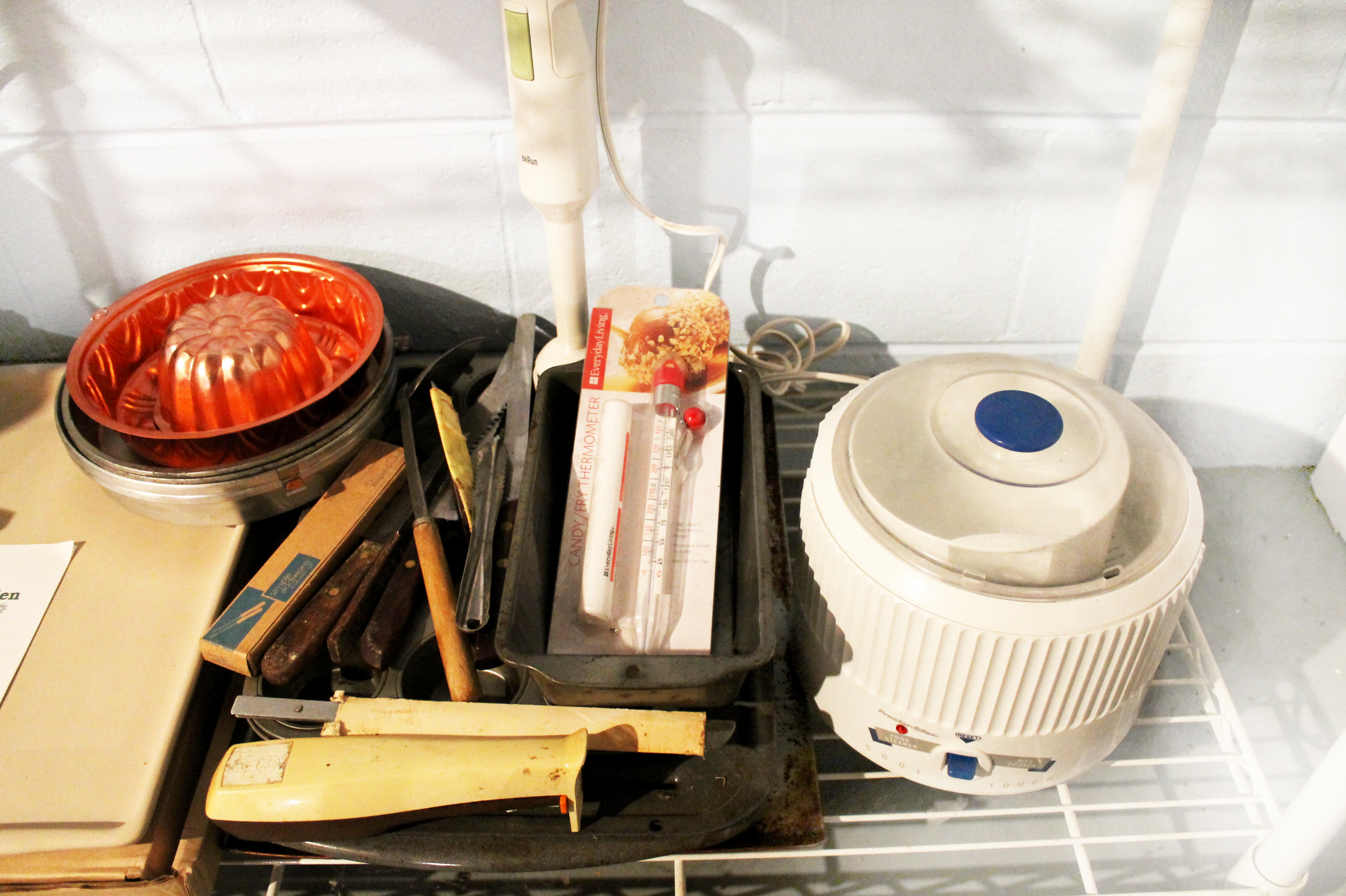 Collection of Kitchenalia