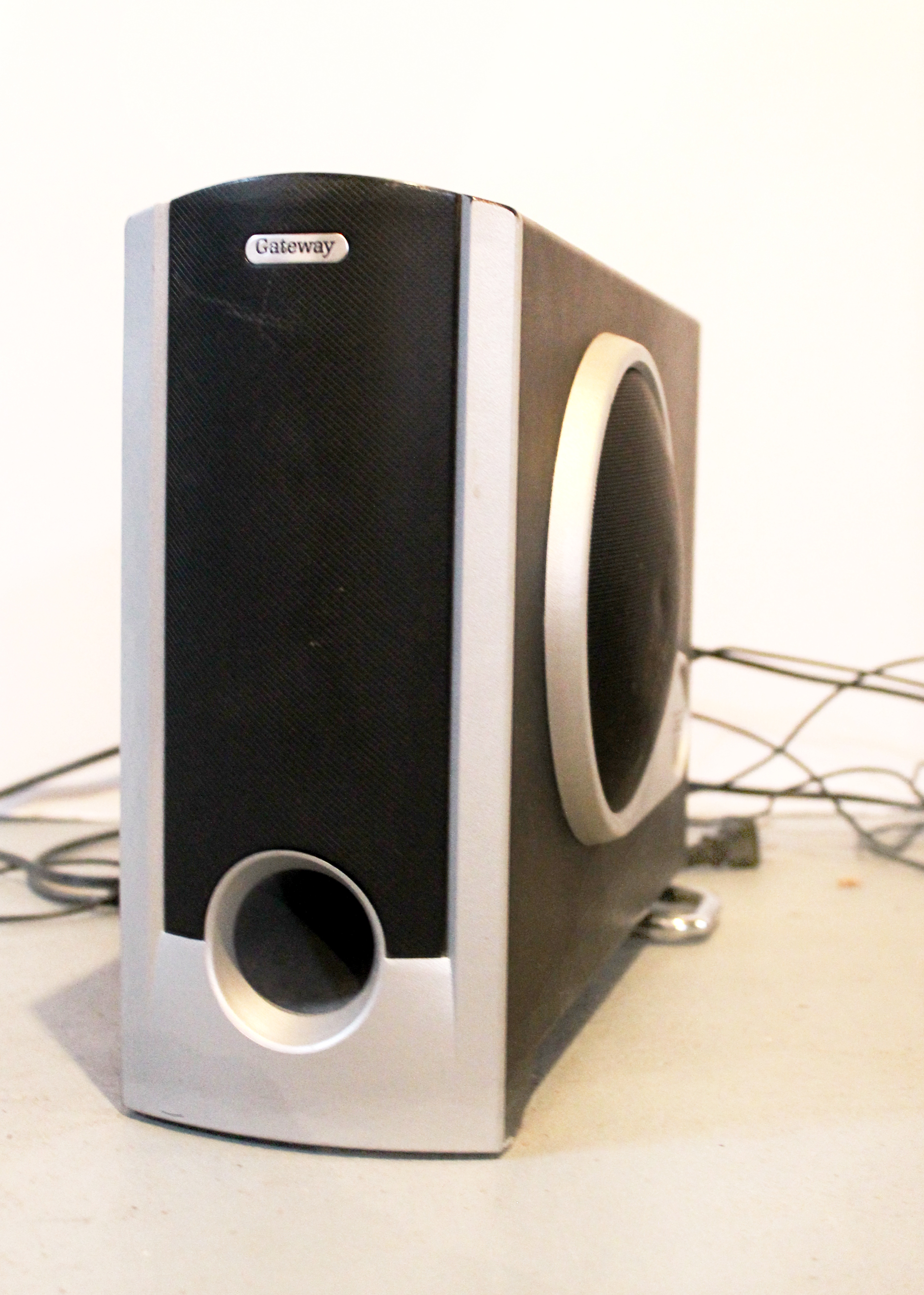 Gateway GMAX 2100 2.1 Speakers and Subwoofer