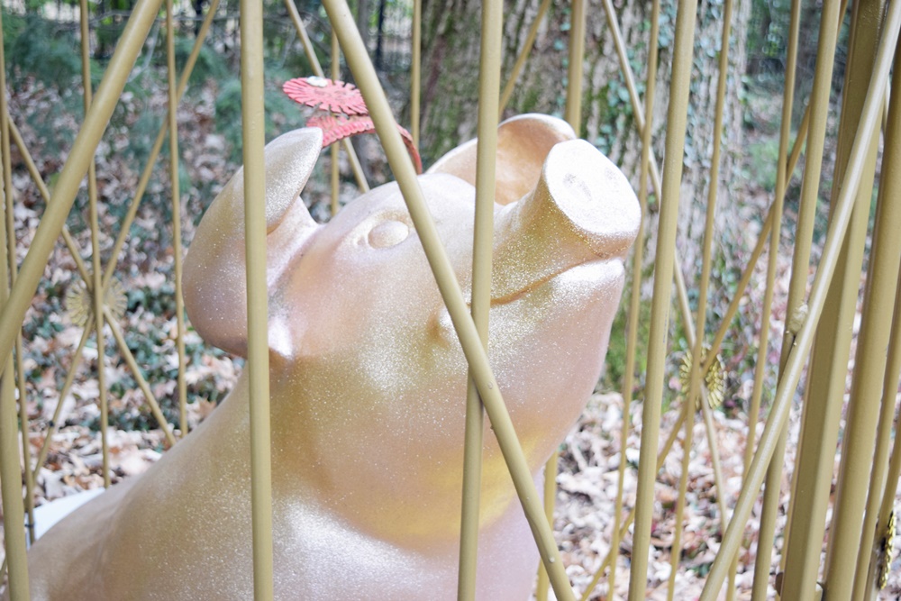 A Big Pig Gig "Pig For All Seasons" by Michael Scott