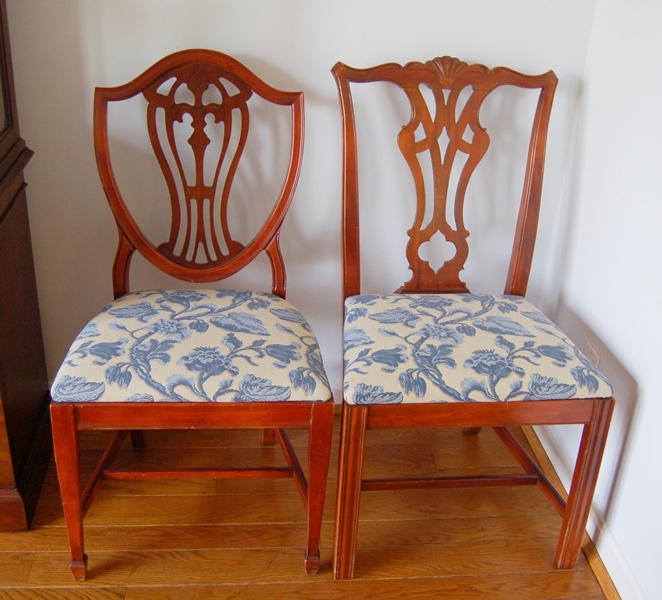 Vintage Drexel Mahogany Dining Table and Chairs for Twelve