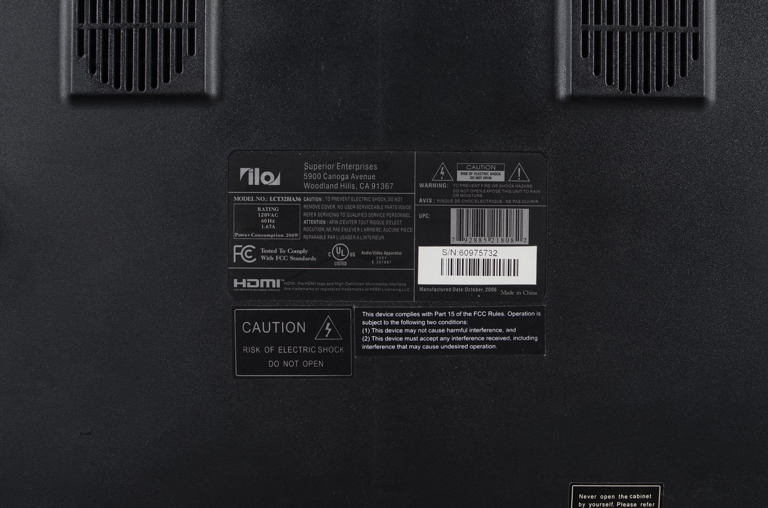 ilo 32" Widescreen LCD Television with Remote