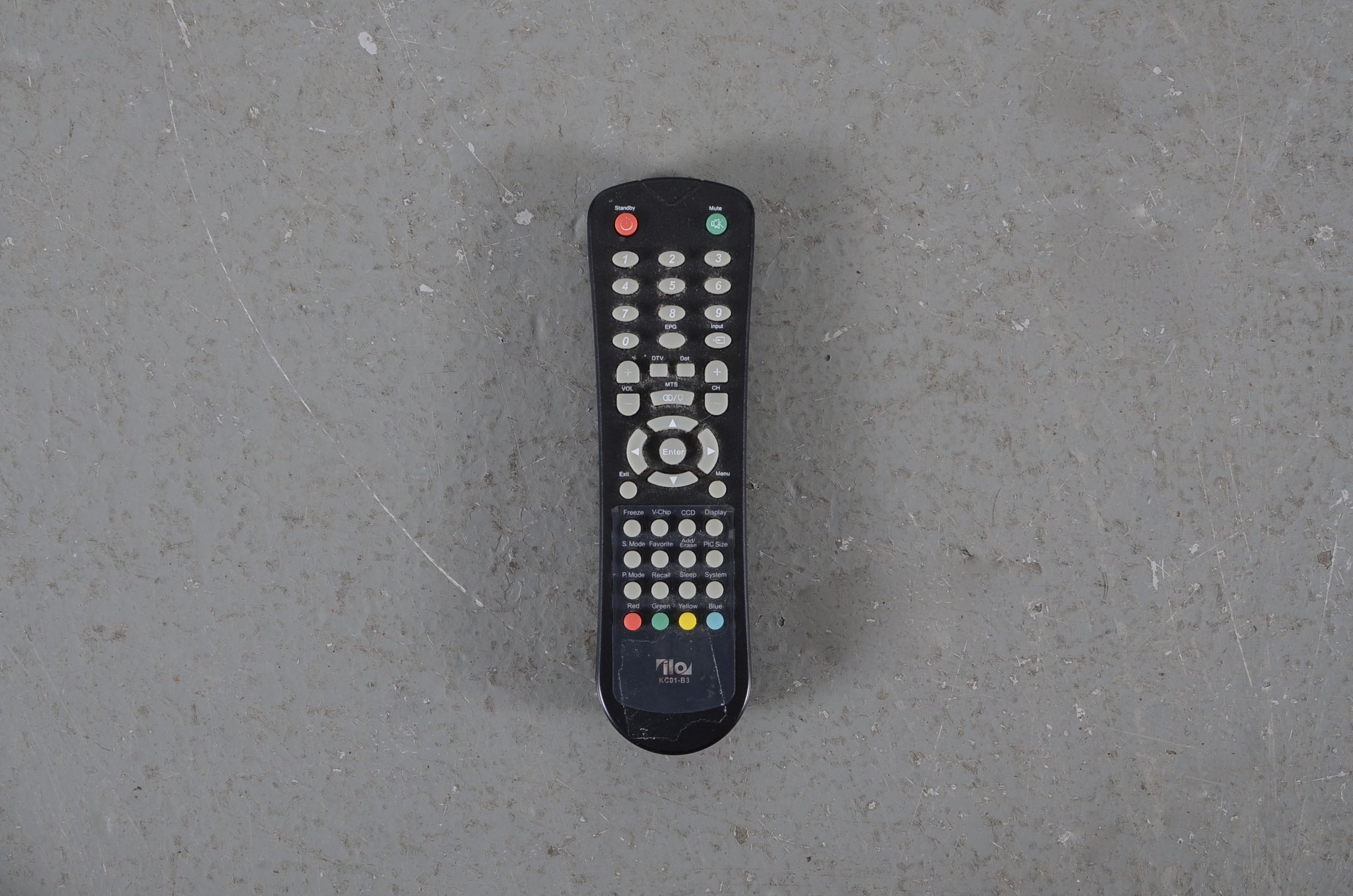 ilo 32" Widescreen LCD Television with Remote