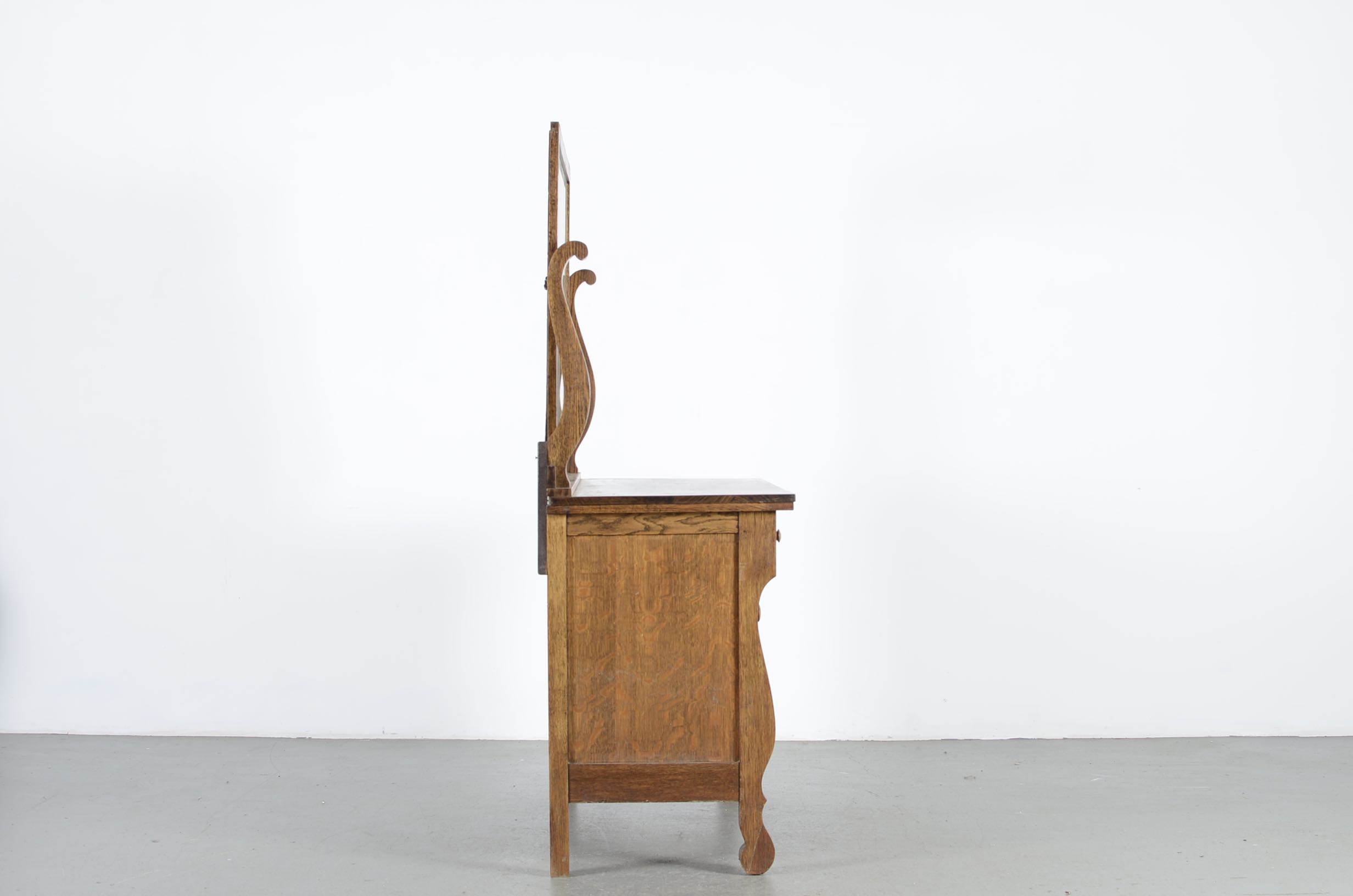 Antique Tiger Oak Dresser with Mirror