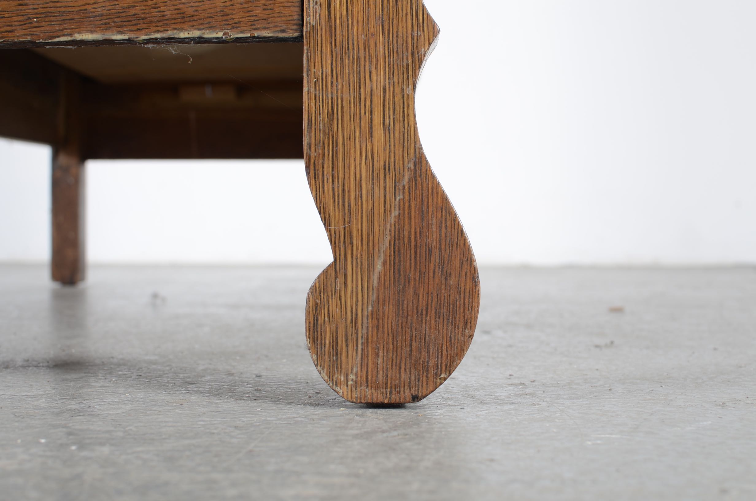 Antique Tiger Oak Dresser with Mirror