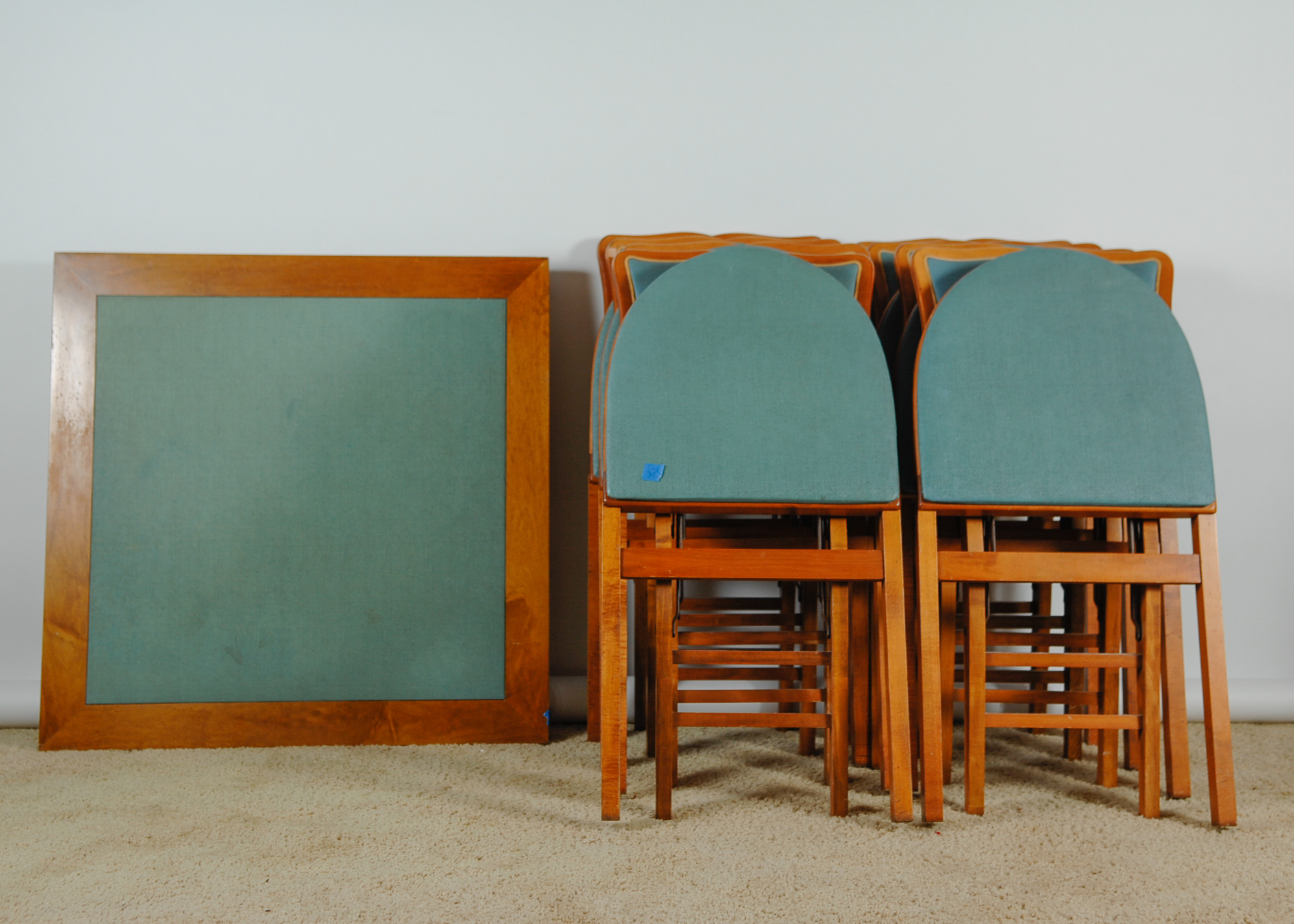 Vintage Stakmore Expandable Table and Chairs