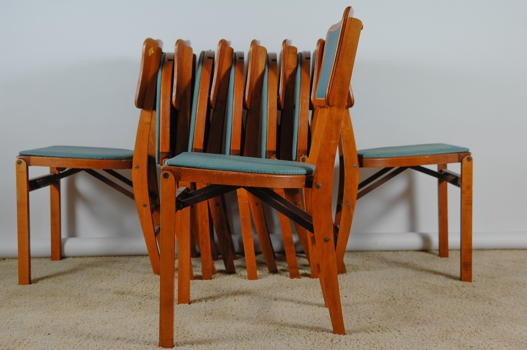 Vintage Stakmore Expandable Table and Chairs