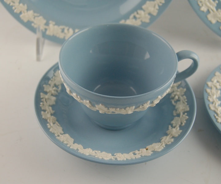 Wedgwood of Etruria & Barlaston Blue Embossed Queensware Set Ten