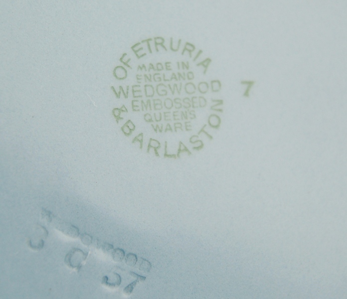 Wedgwood of Etruria & Barlaston Blue Embossed Queensware Set Ten