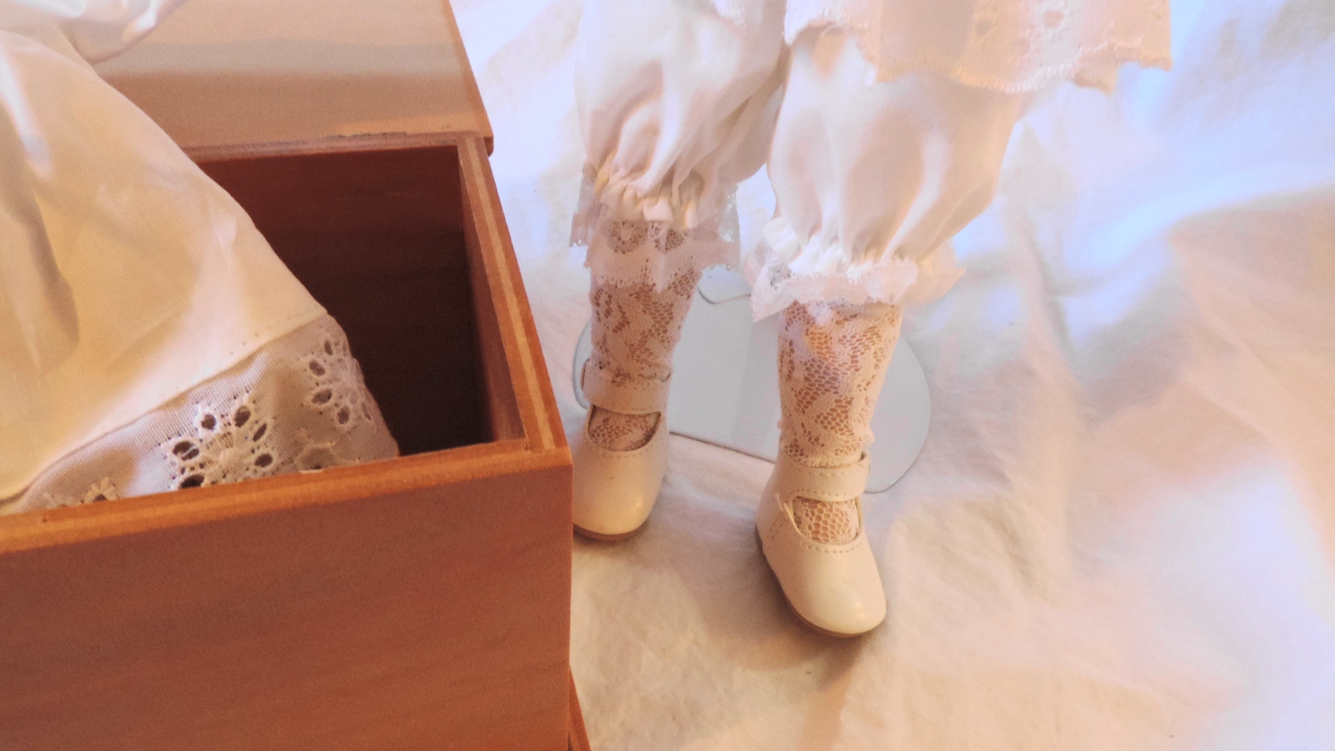 House of Lloyd "Jessica" Collectible Doll