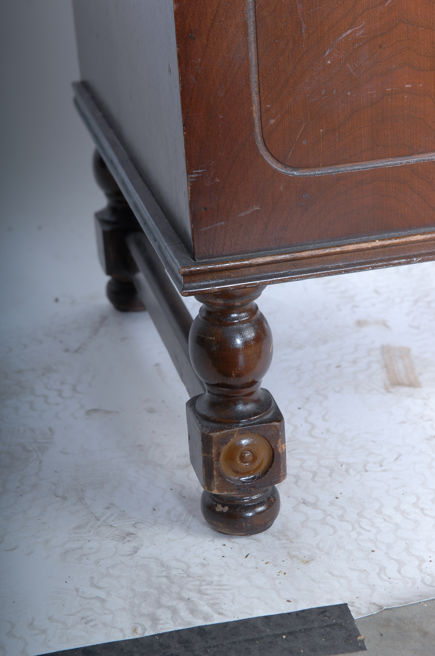 Cavalier Cedar Lined Hope Chest