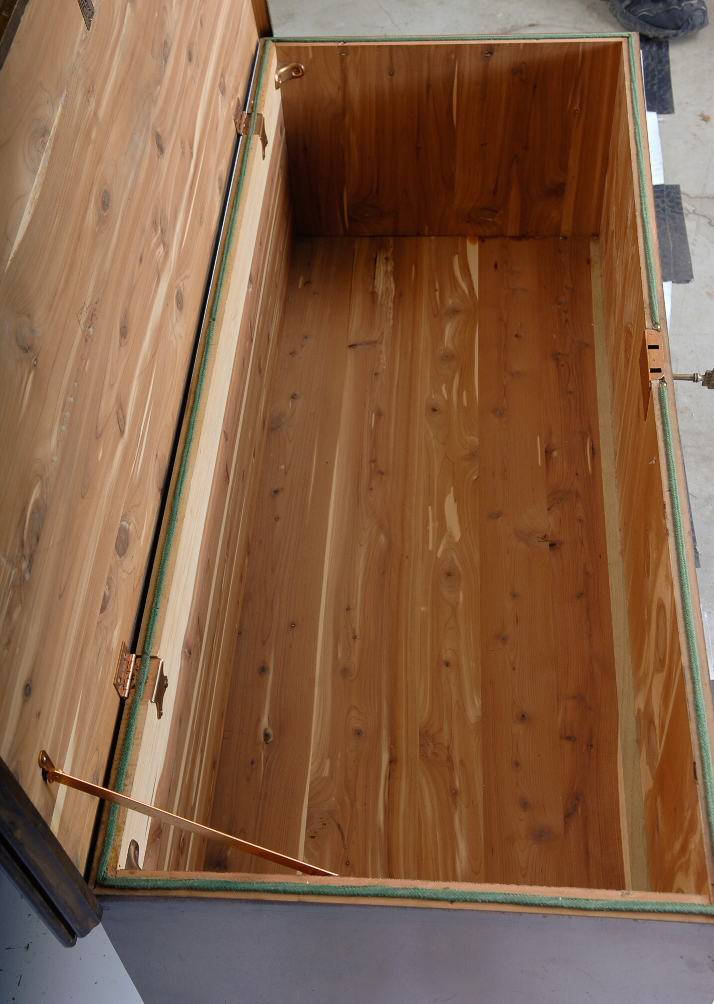Cavalier Cedar Lined Hope Chest