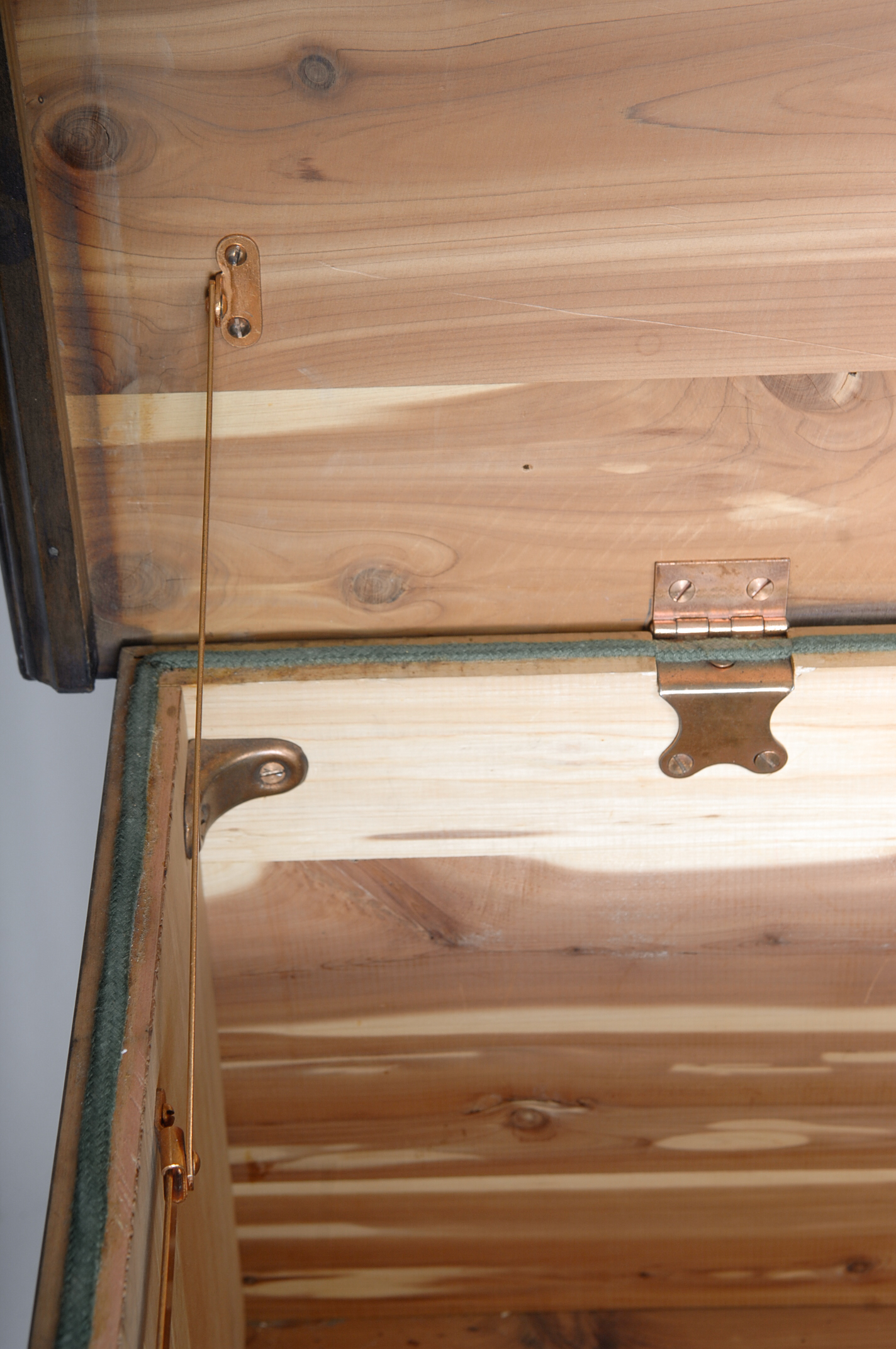Cavalier Cedar Lined Hope Chest