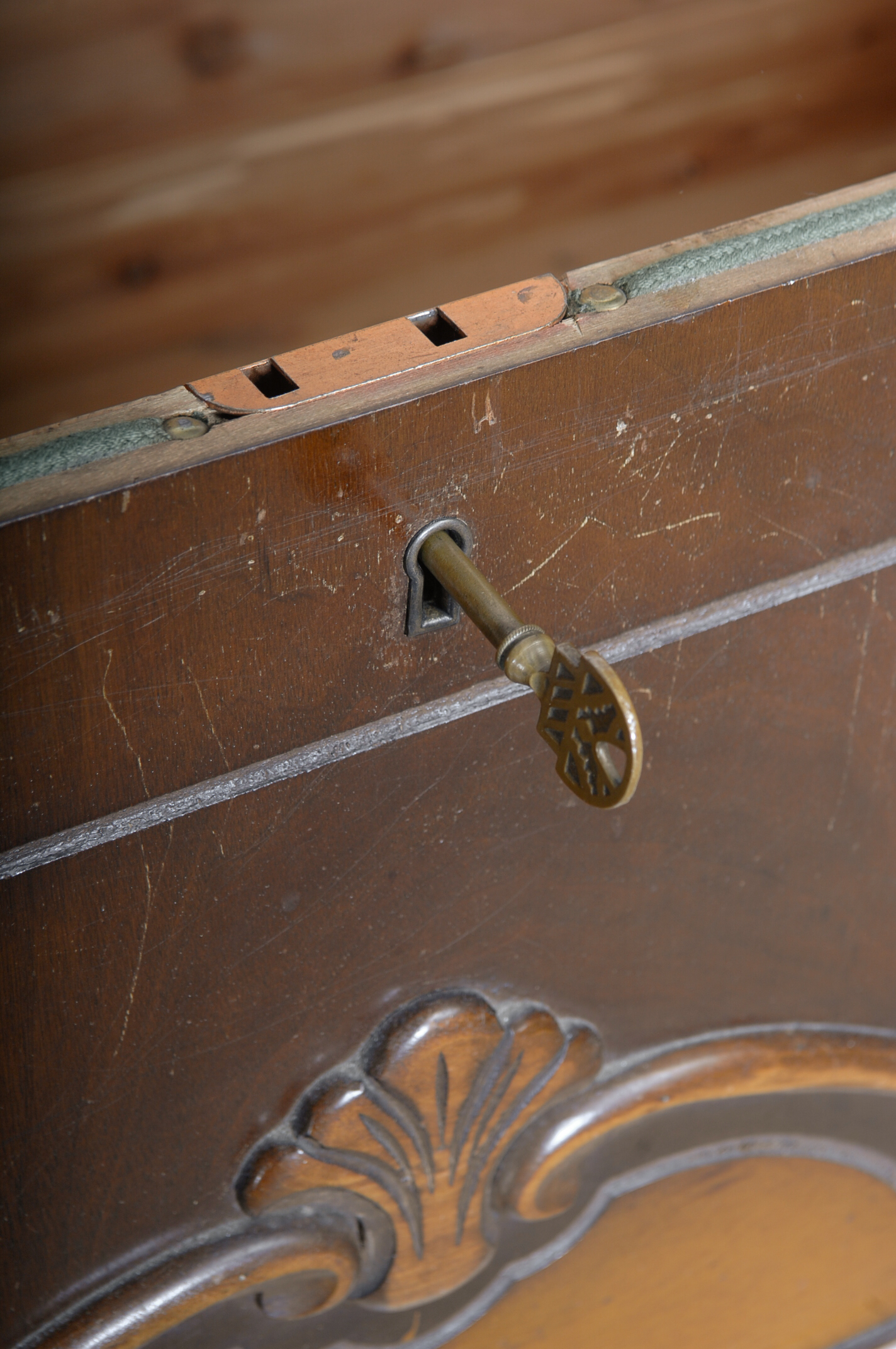 Cavalier Cedar Lined Hope Chest