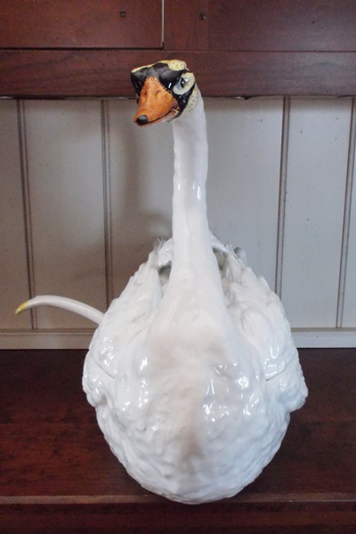 Cheslea House Port Royal Porcelain Swan Soup Tureen