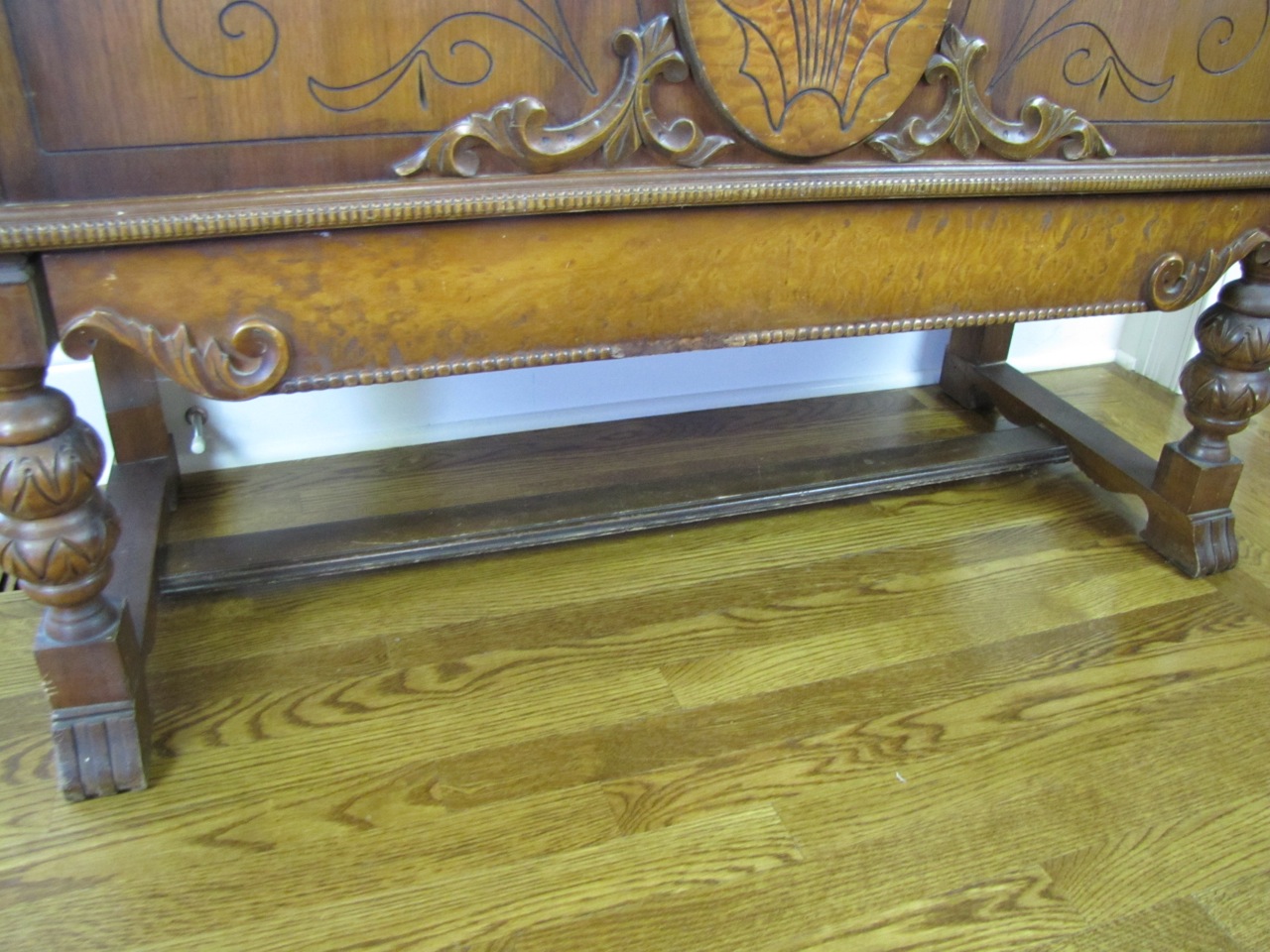 A Beautiful 1940s Roos Cedar Chest