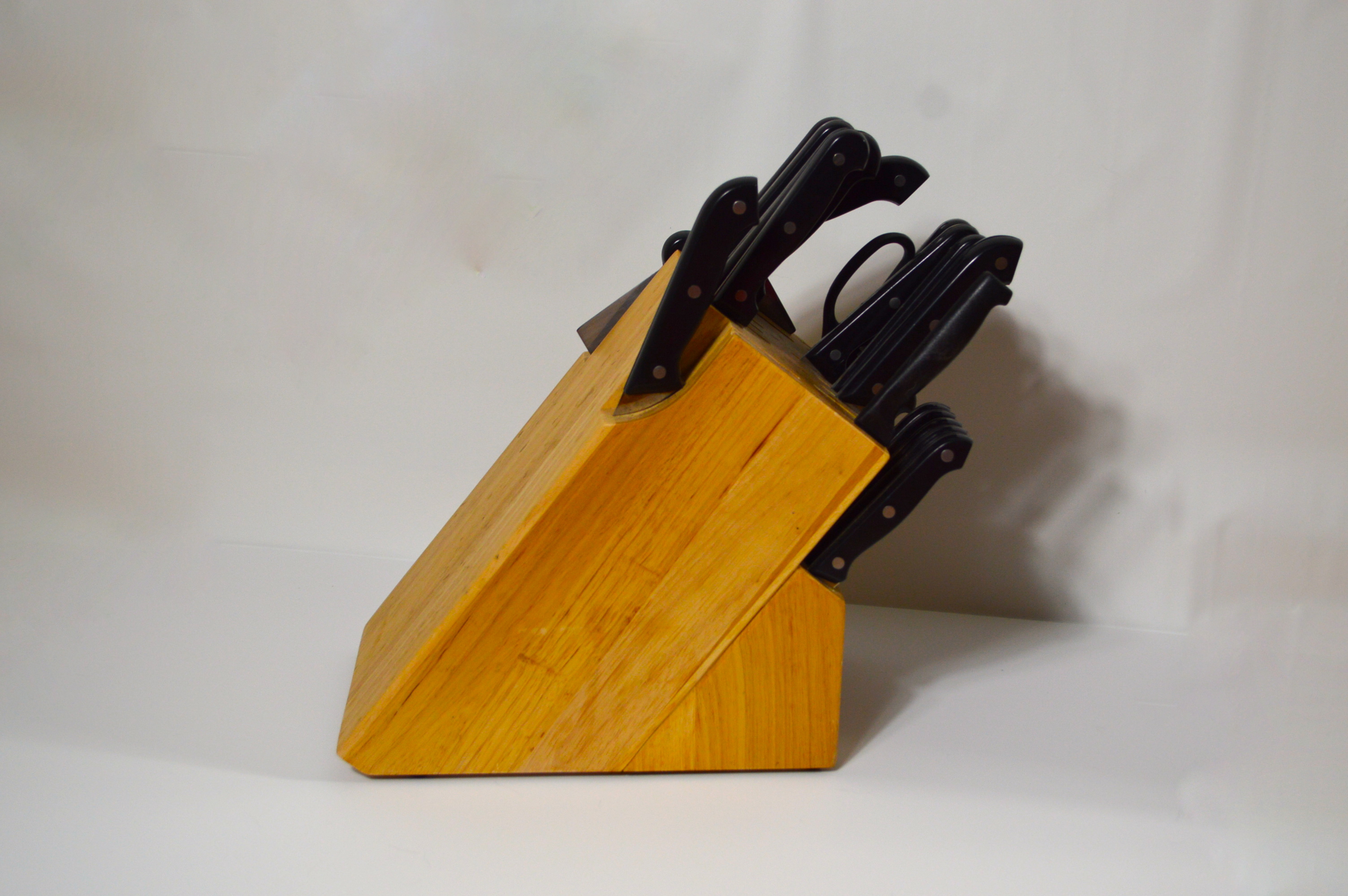 Six Star Cutlery Knife Block and Knife Set