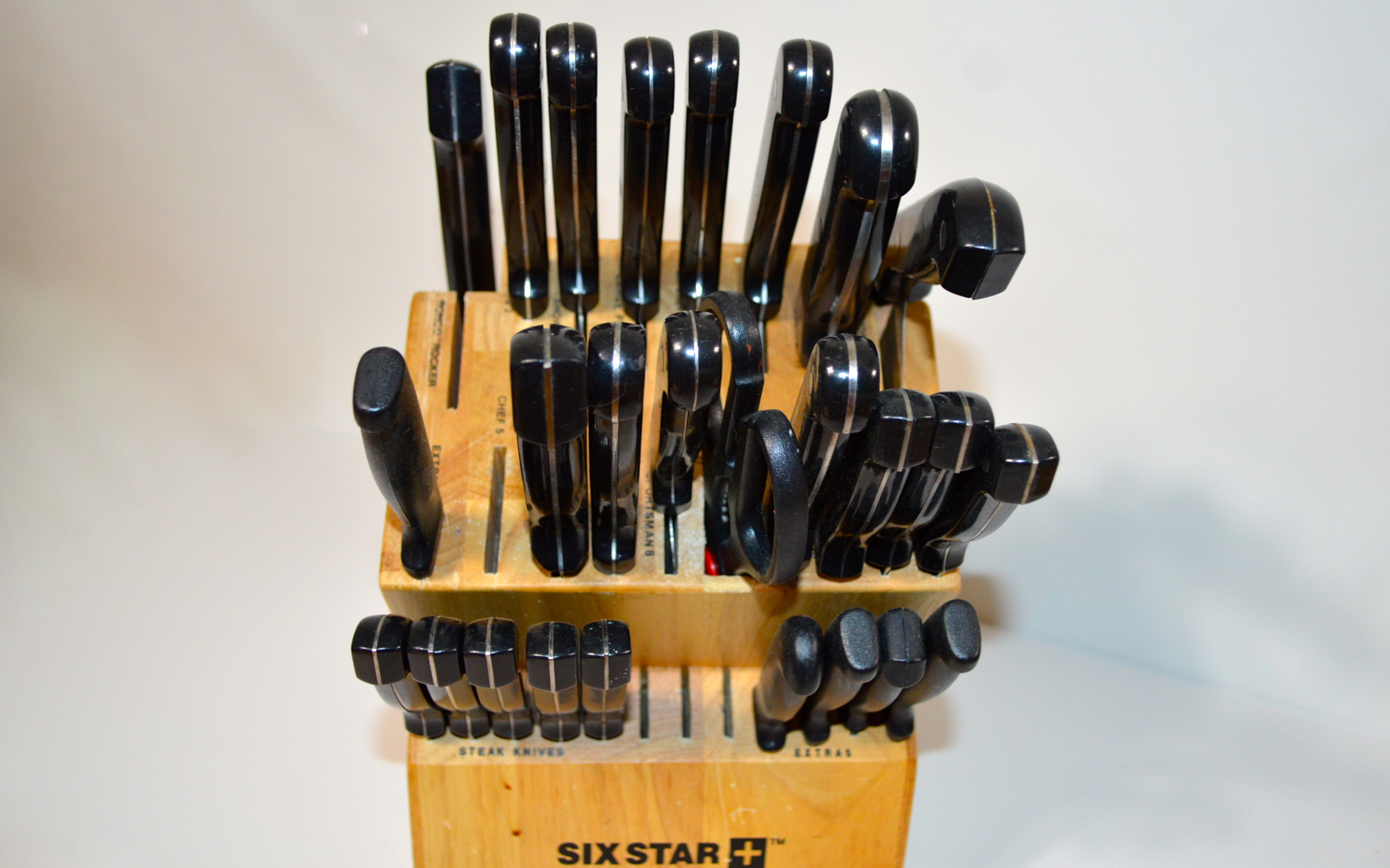 Six Star Cutlery Knife Block and Knife Set