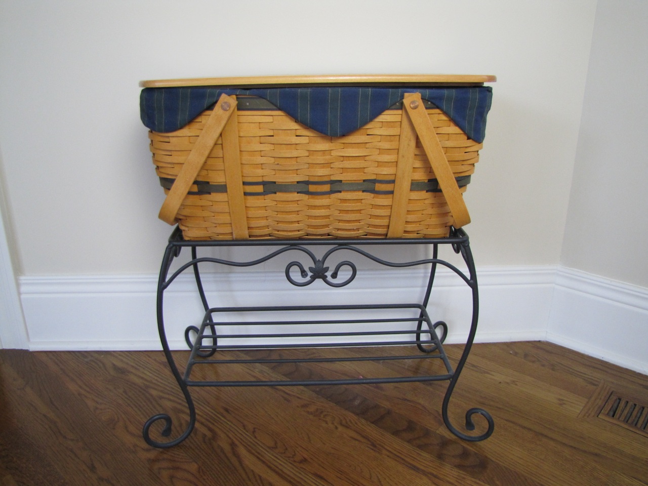 Longaberger Picnic Basket Set with Wrought Iron Stand and Inserts