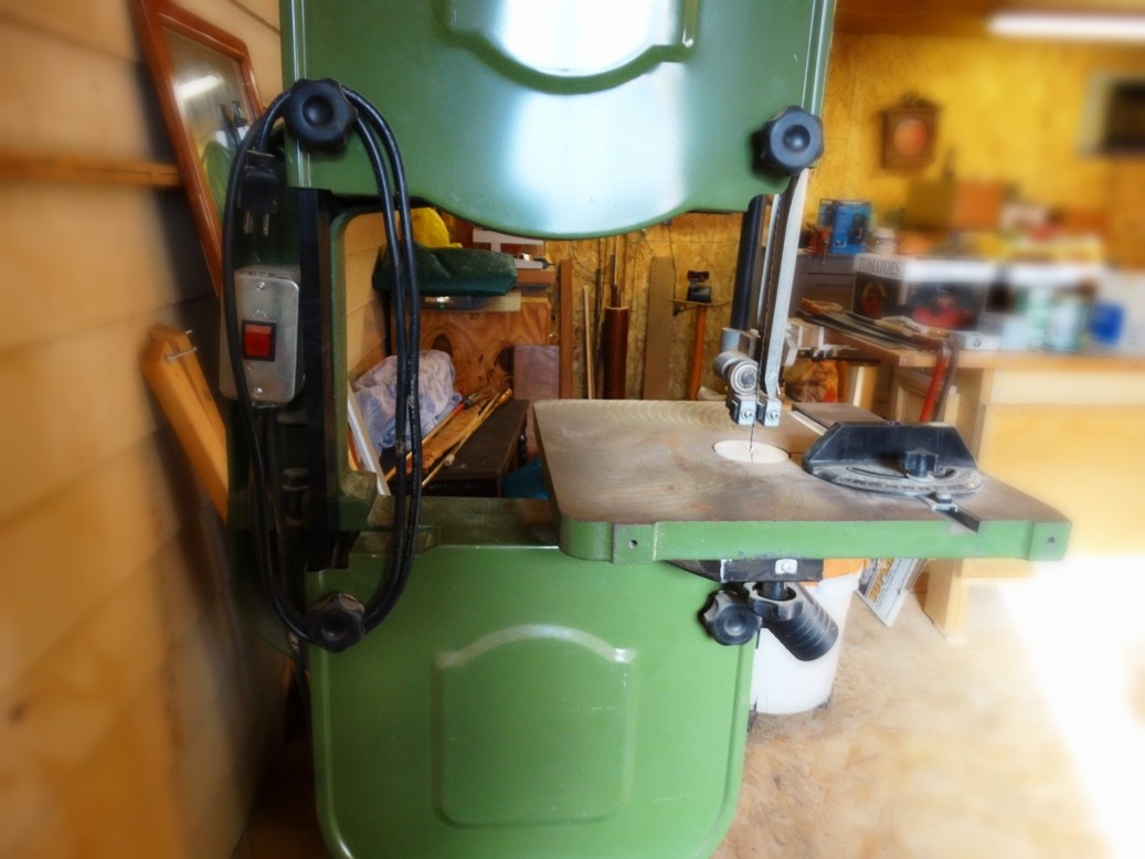 Central Machinery 14" Wood Cutting Band Saw